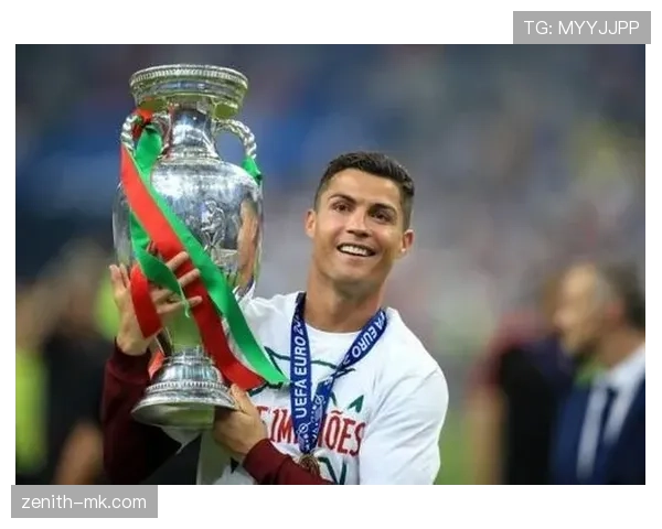 C罗五夺金球奖成就回顾